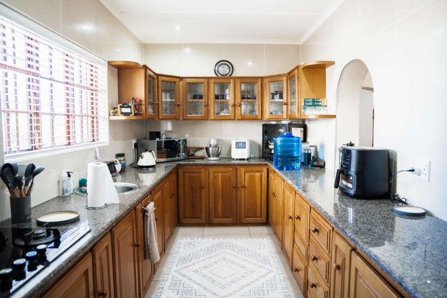 4 Bedroom Property for Sale in Blue Bend Eastern Cape